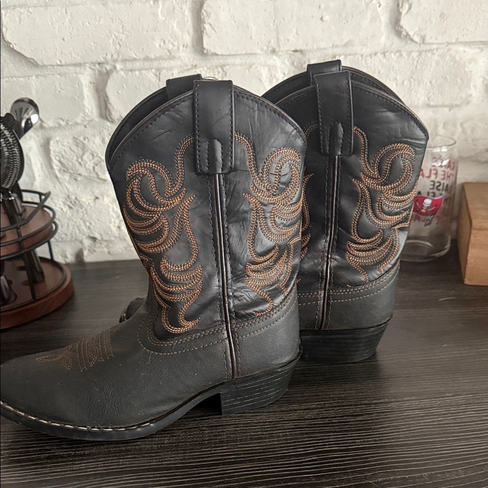 Kids Black and Brown Western Boots - Picture 5 of 8